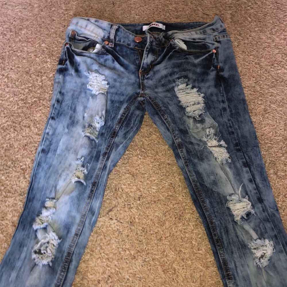 Distressed capris 🥶